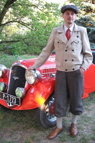 Rok 2007. Replika sportovního kompletu Christopha, mod. 1937