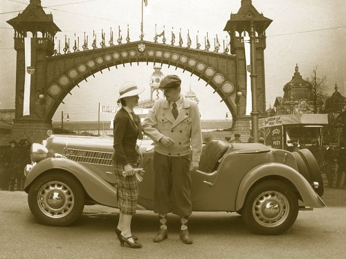 První společný výlet s chotí, když ještě byla slečna. Trochu stylizovaná fotografie